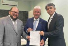 Photo of Pacheco formaliza pedido de recursos para pavimentação do acesso ao Parque Fritz Plaumann