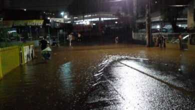 Photo of Chuva torrencial, acompanhada de vento, provoca transtornos em Concórdia (Com Imagens)