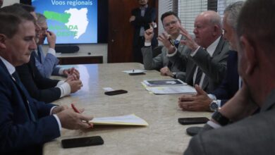 Photo of Bancada do Oeste solicita aumento de voos regionais no Estado para a Azul