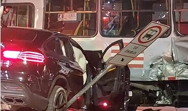 Photo of Carro desgovernado deixa 10 feridos em acidente em SC
