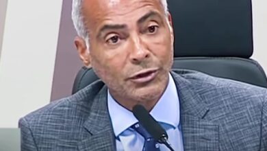 Photo of Romário é internado às pressas no Rio de Janeiro
