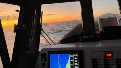 Photo of Helicóptero do Corpo de Bombeiros inicia buscas por pescadores desaparecidos na Capital