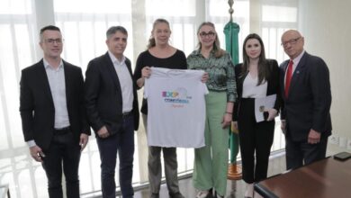 Photo of Prefeito se reúne com ministra dos Esportes Ana Moser e lideranças catarinenses