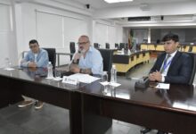 Photo of Reunião de Trabalho discute condições do Aeroporto de Chapecó 