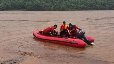 Photo of Bombeiros de Florianópolis e Marinha irão reforçar as buscas por operador de Balsa