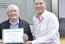 Photo of José Cella é homenageado pela Câmara de Chapecó 