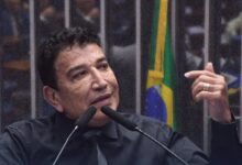 Photo of Senador Magno Malta expõe deboche em cerimônia com Lula no STF