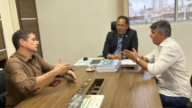 Photo of Prefeito se reúne com presidente da Fesporte e segue trabalho para realização dos JASC
