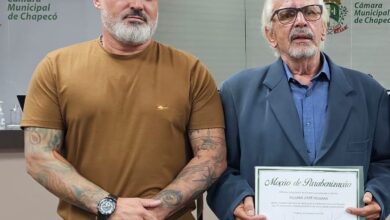 Photo of Médico Wilmar Nogara recebe homenagem da Câmara Municipal de Chapecó