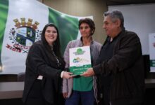 Photo of Diretoria de Regularização Fundiária e Habitação entrega mais 79 matrículas