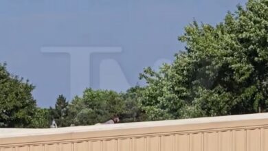 Photo of Vídeo mostra atirador sobre o telhado disparando contra Donald Trump