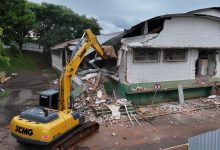 Photo of Inicia demolição de prédio para construção da nova sede da Câmara de Vereadores de Chapecó