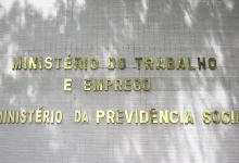 Photo of Greve de médicos peritos da Previdência termina após 235 dias