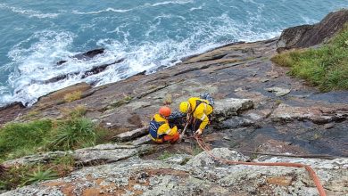 Photo of Bombeiros resgatam corpo na praia da Lagoinha do Leste em Florianópolis