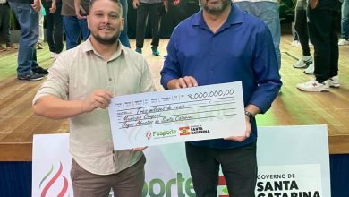 Photo of Chapecó recebe cheque simbólico de recursos para o JASC 2025