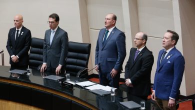 Photo of Serviço de Cirurgia Plástica e Queimados do HU recebe homenagem da Alesc