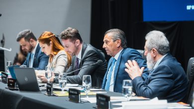 Photo of Deputados lamentam trabalho infantil e denunciam planos de saúde