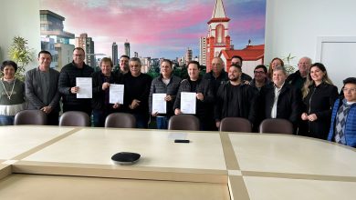 Photo of Deputado Altair Silva entrega mais de R$ 2,8 milhões em recursos para Chapecó
