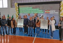 Photo of Jorginho Mello inaugura duas novas quadras poliesportivas em escolas estaduais de Chapecó