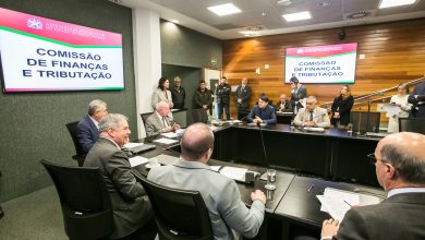 Photo of Projeto de combate à dependência tecnológica recebe parecer favorável da Comissão de Finanças