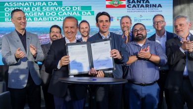 Photo of Jorginho Mello assina ordem de serviço para a maior obra de dragagem do Brasil na Baía da Babitonga