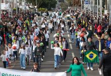 Photo of Desfile Cívico reúne dez mil pessoas em Chapecó