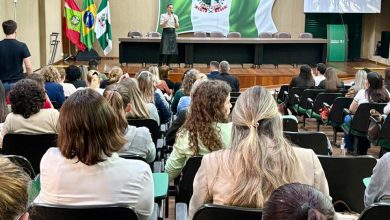 Photo of Prefeitura de Chapecó realiza seminário sobre Saúde Mental e Trabalho