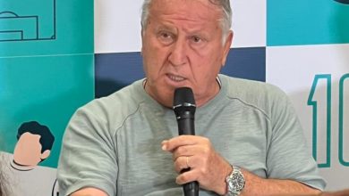 Photo of Zico defende gramado natural e destaca valores do cooperativismo em coletiva em Chapecó